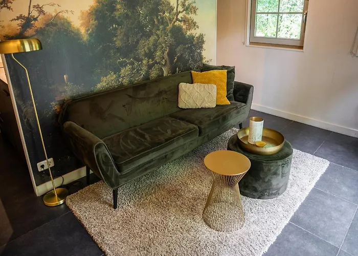 Romantic Loft W Garden Terrace Vakantiehuis