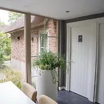 Romantic Loft W Garden Terrace Дом отдыха Эрмело